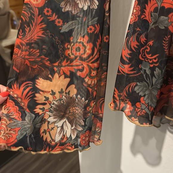 Like New Babydoll Top - Picture 4 of 6